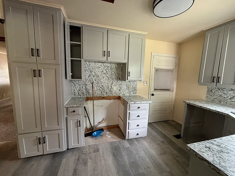 823 N Oswego Ave — Photo 9