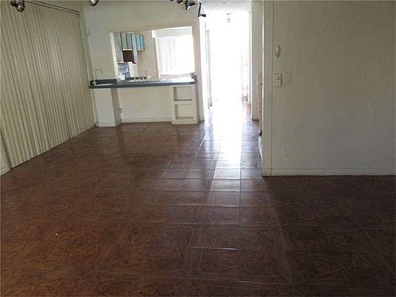 3rd image of 2311 SW 82nd Way
