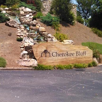 2nd image of 1924 Cherokee Bluff