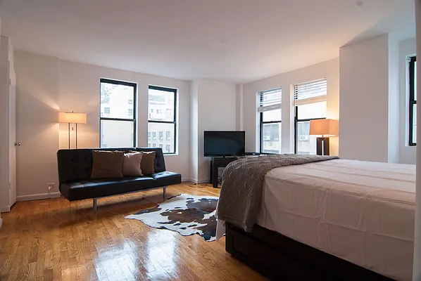 Rented by WAM Partners - William Moses Co. | media 38