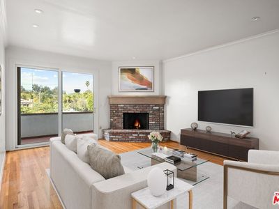 11755 Montana Ave APT 308, Los Angeles, CA, 90049