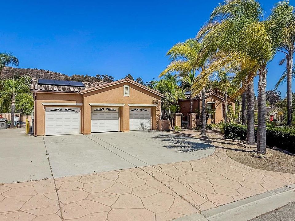 1st image of 26207 Wyndemere Ct