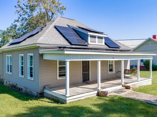 210 Castleberry St, Pelham, GA 31779