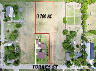 Torres St, Lockhart, TX 78644