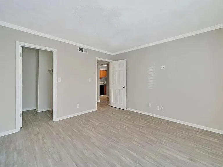 3175 Seven Pines Ct — Photo 8