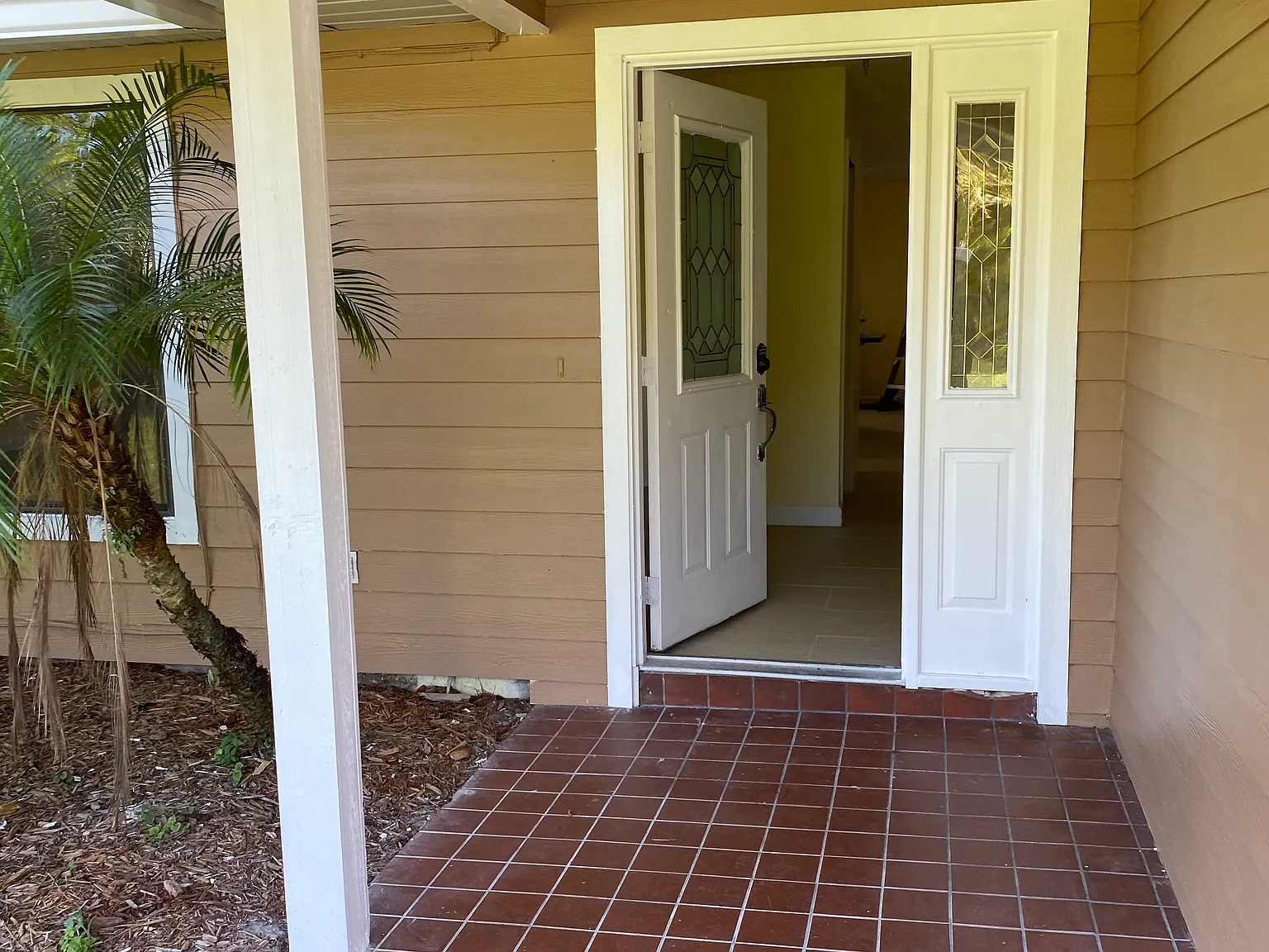 4 bed, 5650 sqft, $4,000 — Photo 4