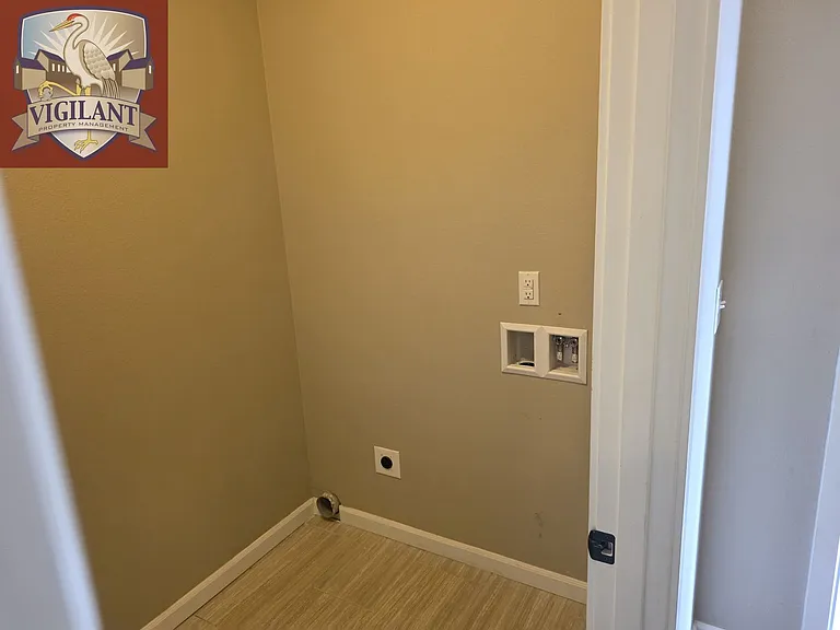 2605 NE 130th Ct — Photo 7