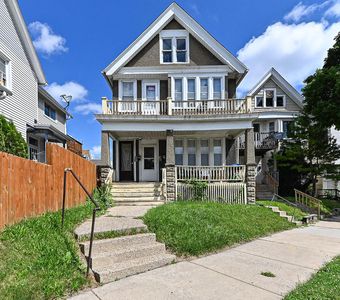 2830 West Forest Home AVENUE, Milwaukee, WI, 53215