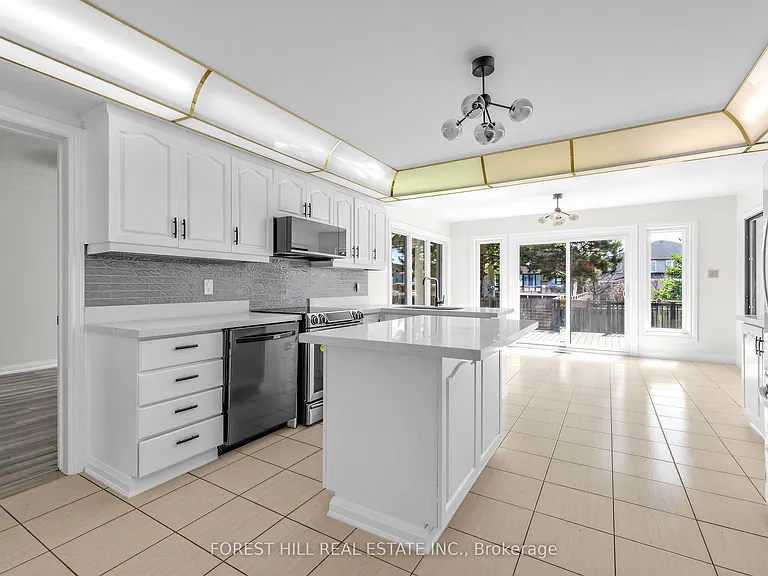 477 Cummer Ave — Photo 11