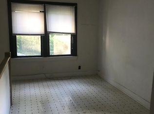 6969 Lindenwood Pl, Saint Louis, MO