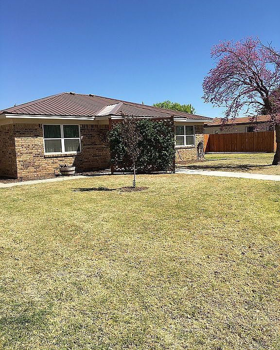 1st image of 402 NW 10th St
