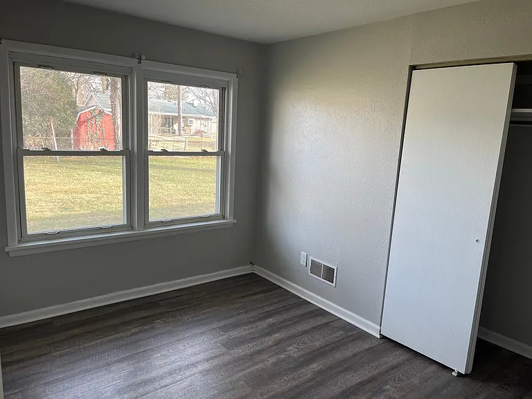 1253 Eastgate Rd — Photo 9