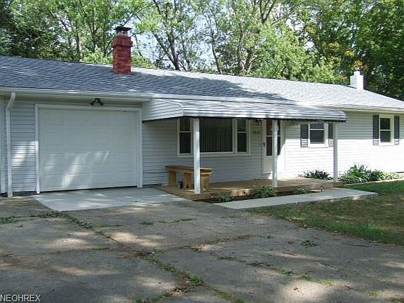 3rd image of 3801 Lee Ann Dr