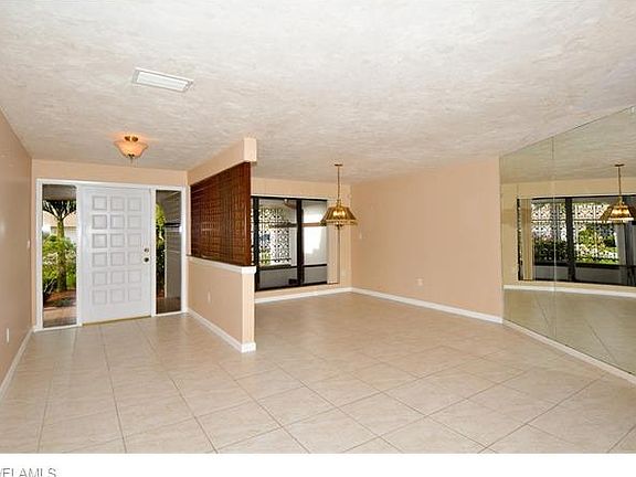 2nd image of 4210 Prestwick Ct