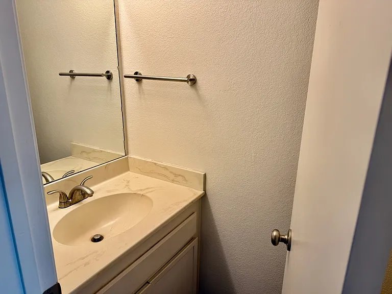 1934 Missouri St #5 — Photo 13
