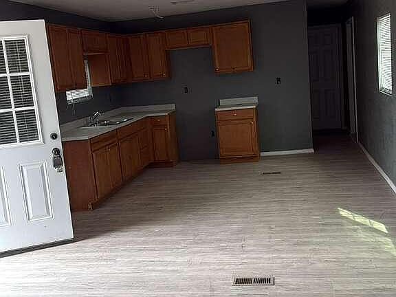 5th image of 25 Quail Run E