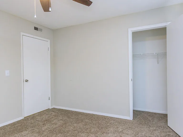 Ashley Oaks Apartments — Photo 43