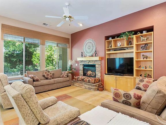 5th image of 41 Camrosa Pl