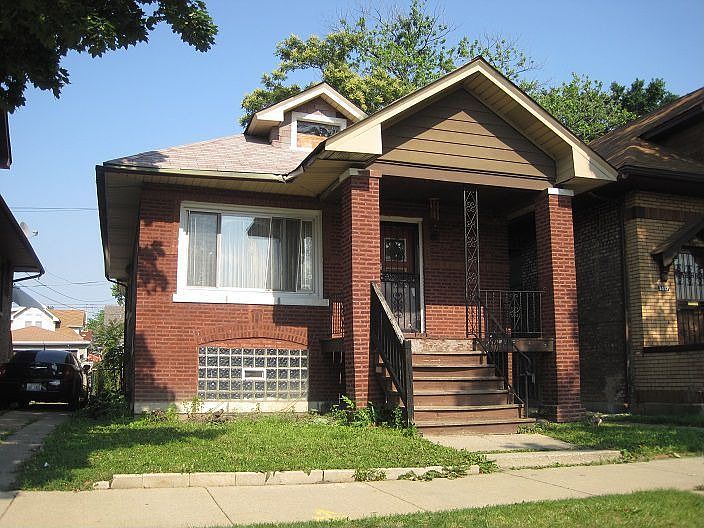 1st image of 1421 N Menard Ave