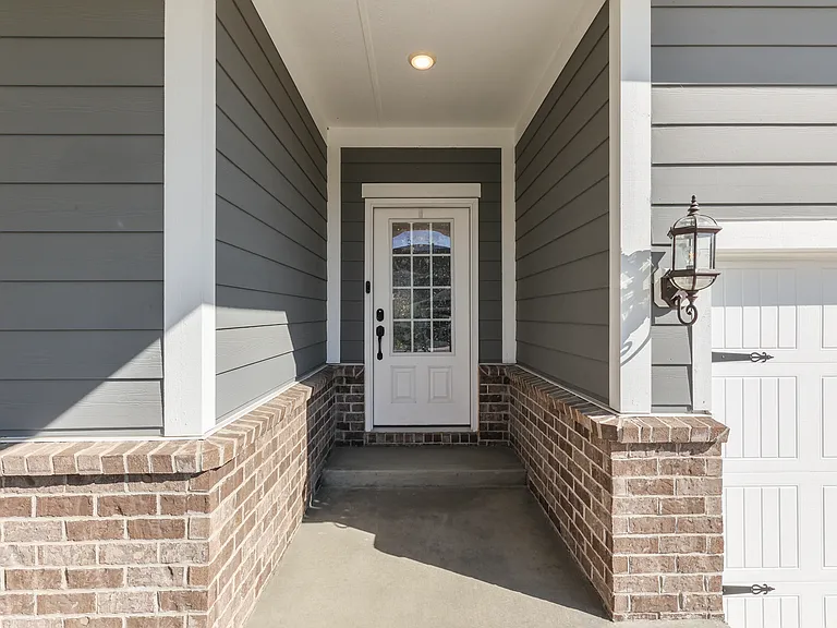7635 Shady Trails Dr — Photo 2