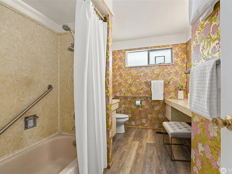 8210 SE 36th St — Photo 25