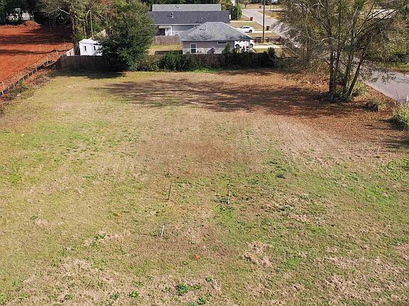 4th image of 4016 McCutchin Dr