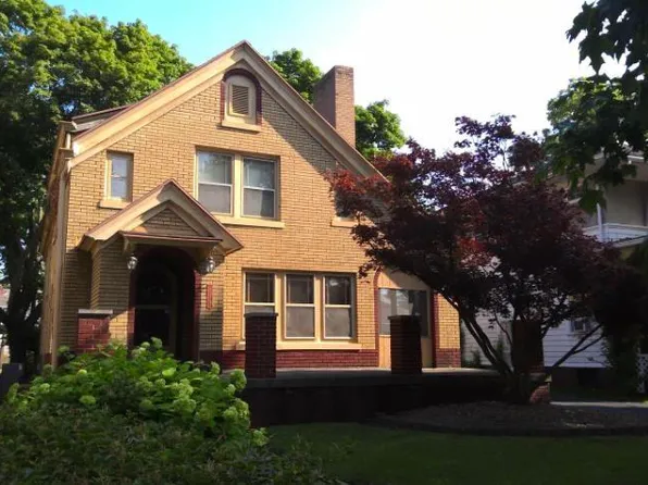 226 N Seminole Cir, Fort Wayne, IN 46807