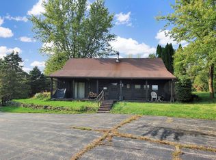 11965 W Galena Rd, Lena, IL 61048