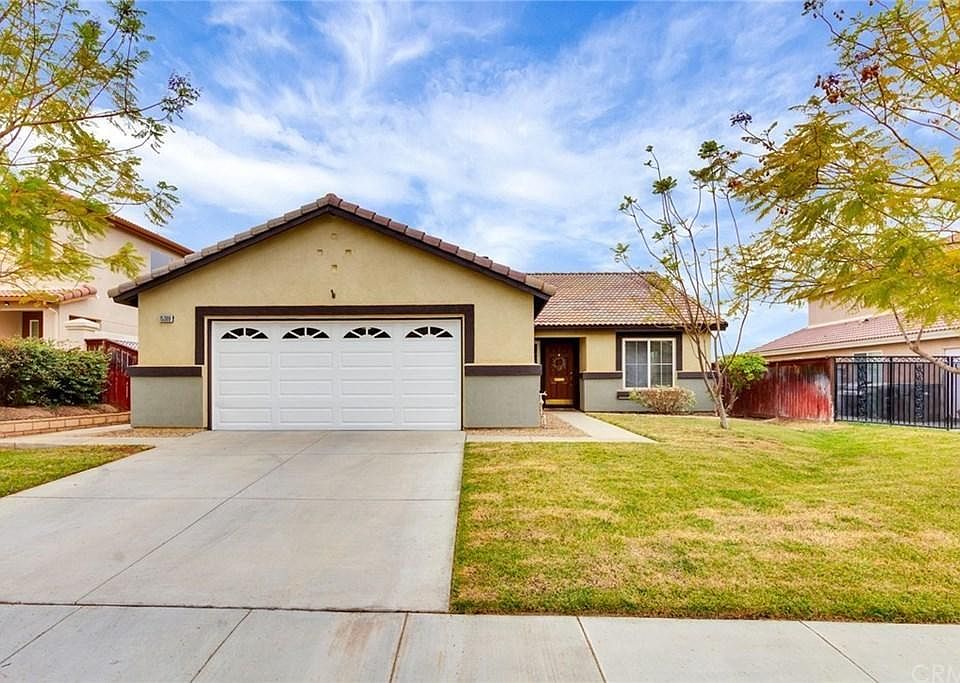 1st image of 15309 La Palma Way