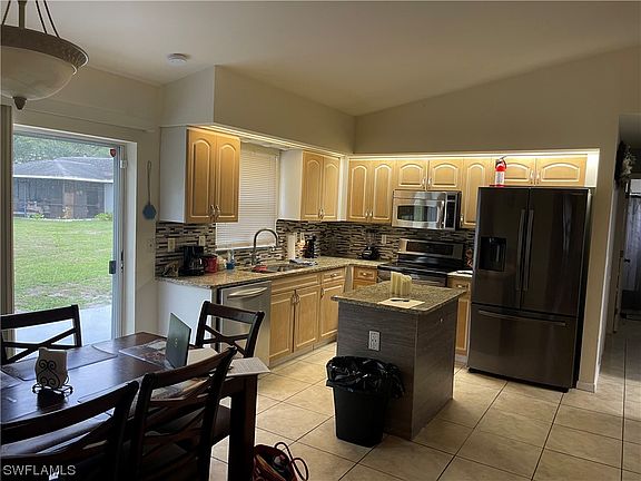 4th image of 10655 Jacatree Ct