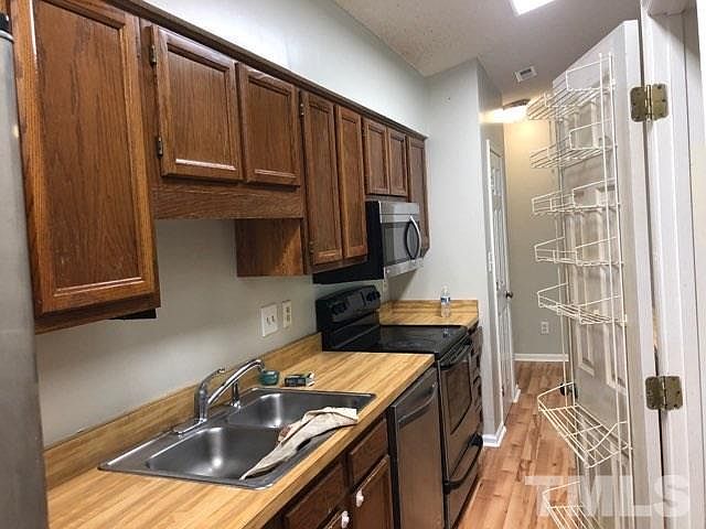 2nd image of 1501 Creekwood Ct Unit 302