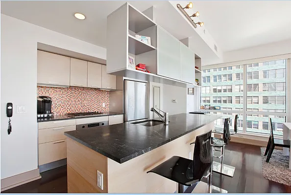 Sold by Nest Seekers International | media 25