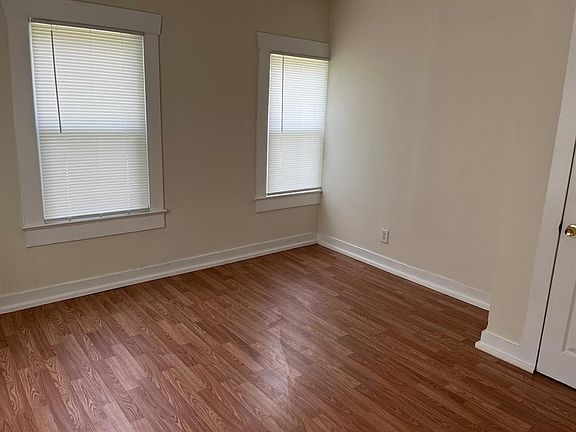 5th image of 2518 Waller St