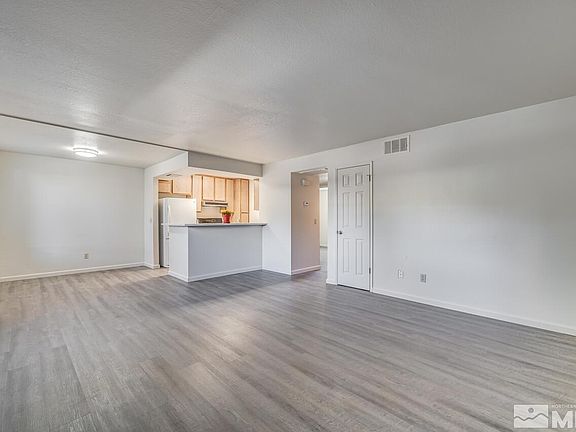 4th image of 2402 Sunny Slope Dr #7
