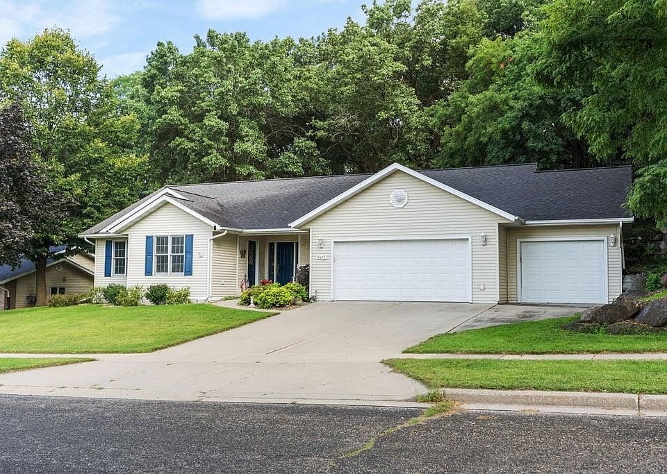 1st image of 1417 Ridgeview Dr