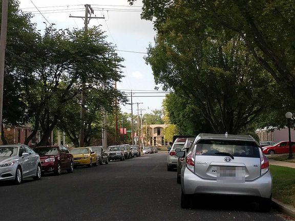 4th image of 1801 W Barker Ave