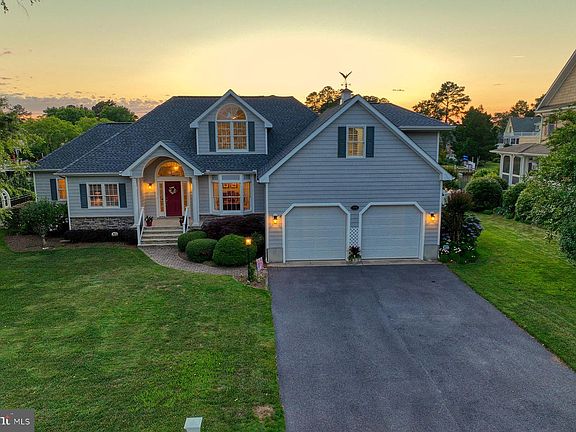 2nd image of 144 Torquay Ct