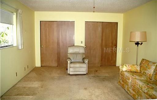 4th image of 390 Pineview Dr
