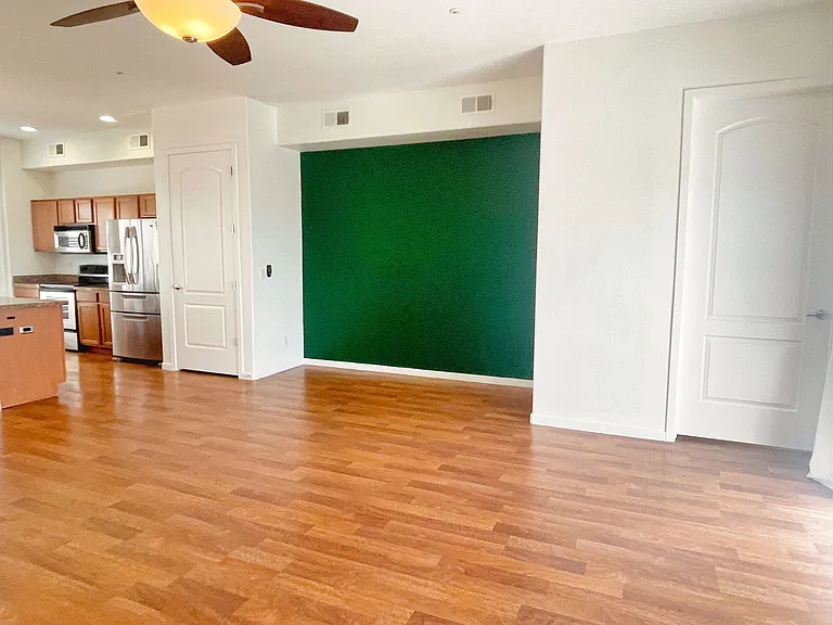 4637 E Culver St — Photo 4