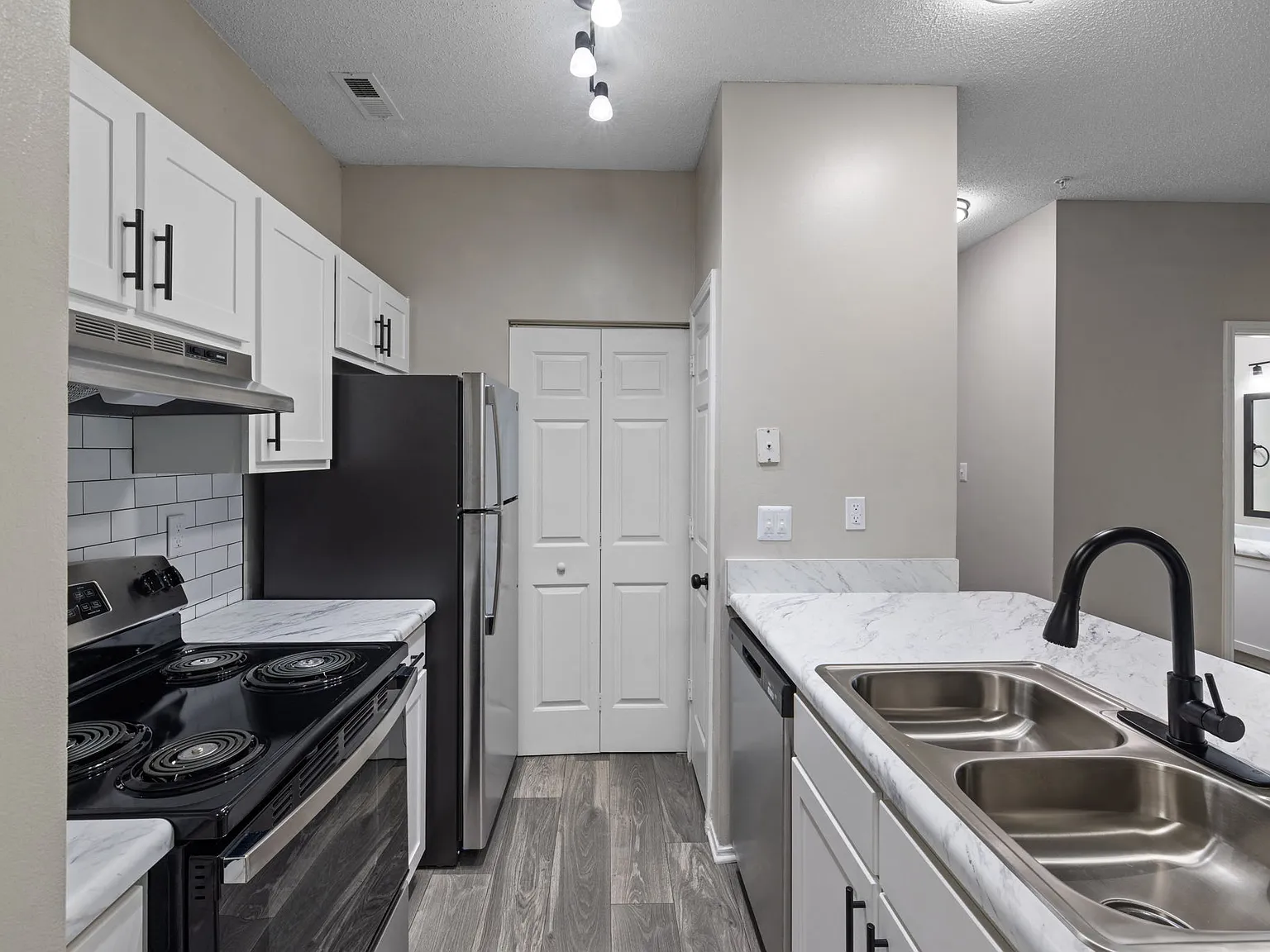 Brassfield Park Apartments — Photo 2