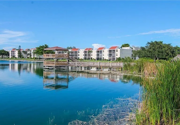 109 Lake Emerald Dr #110 — Photo 40