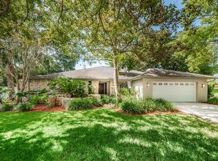 1620 Chestnut Ct E, Palm Harbor, FL 34683