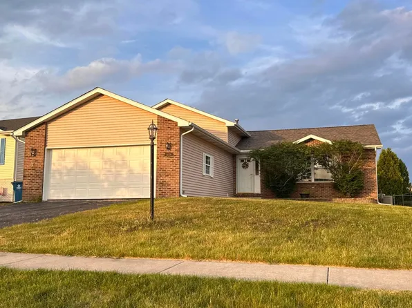 12379 Spencer Pl, Crown Point, IN 46307