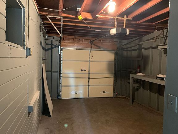 2nd image of 760 Greenway Pl