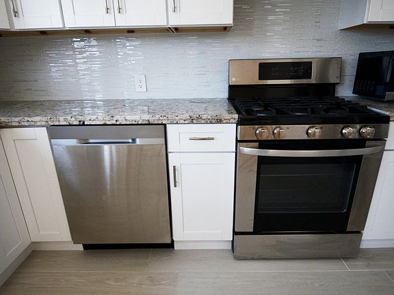 5th image of 6534 Camellia Ave