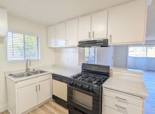 4450 Fulton Ave #201, Sherman Oaks, CA 91423