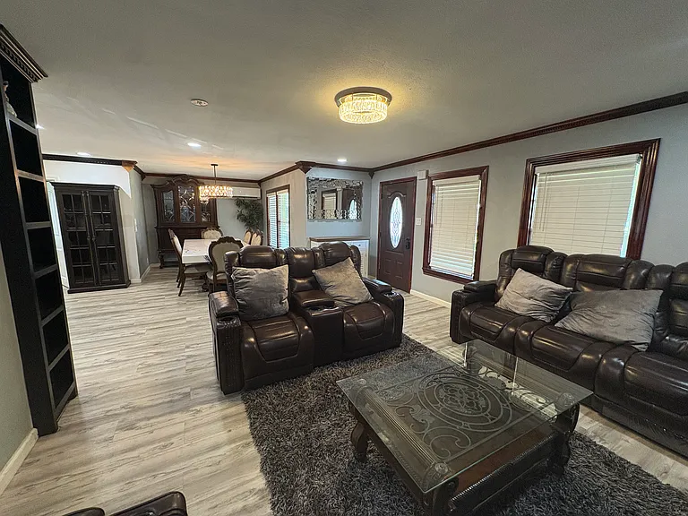 3315 Gollihar Rd — Photo 11