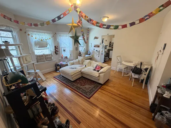 384 Washington St, Boston, MA