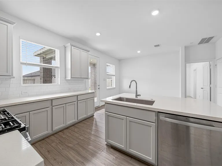 9723 Pettus Creek Dr — Photo 17