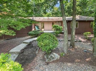 4 Perth Ct, West Nyack, NY 10994